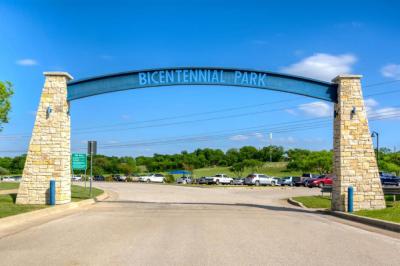 Bicentennial Park 8